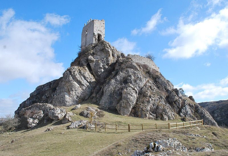 Castillo de Úrbel, Spain
